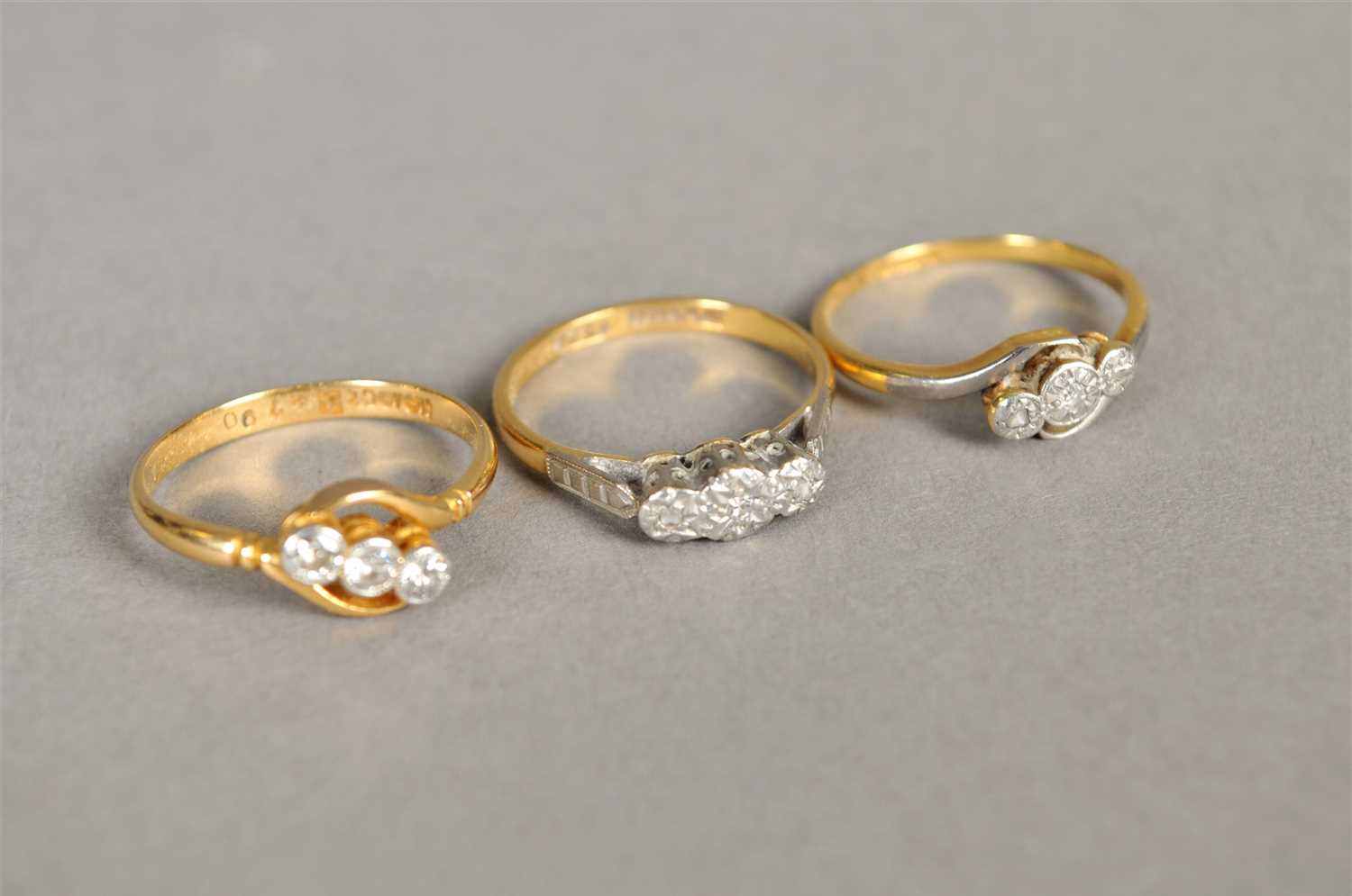 Lot 95 - Three diamond set rings