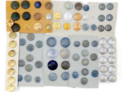 Lot 344 - A mixed selection of Imperial German and German Third Reich buttons