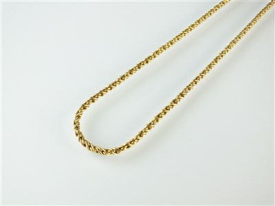 Lot 326 - A rope twist chain