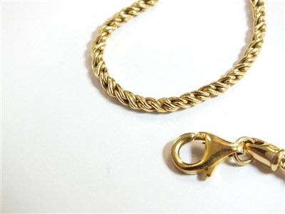 Lot 326 - A rope twist chain