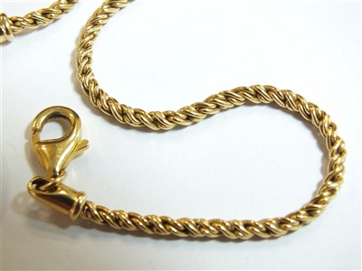 Lot 326 - A rope twist chain