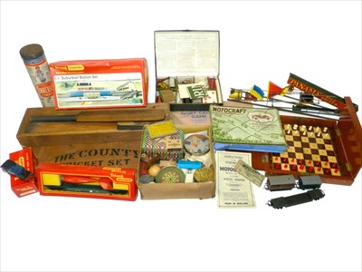 Lot 548 - Hornby railways and Tinplate / wooden Toys and Games