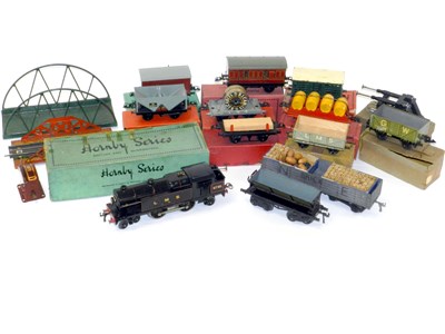 Lot 728 - Hornby O Gauge Electric 4-4-2 Tank engine, Rolling Stock and Meccano