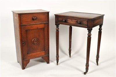 Lot 256 - An early 19th century mahogany dressing stand...