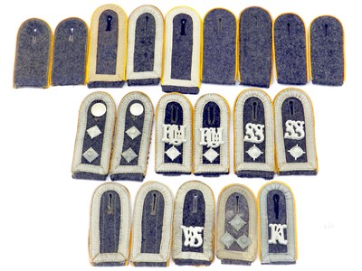 Lot 361 - German Third Reich Luftwaffe shoulder boards