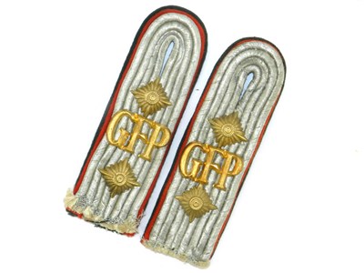 Lot 364 - A set of Luftwaffe Secret Field Police shoulder boards