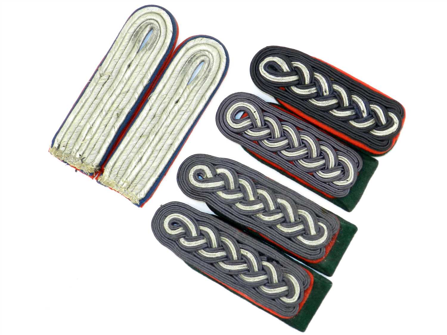 Lot 365 - German Third Reich Luftwaffe Administrative Official's shoulder boards