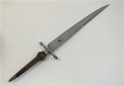 Lot 265 - An 18th century English plug bayonet by William Hoy