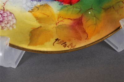 Lot 128 - A Royal Worcester fruit-decorated pin dish