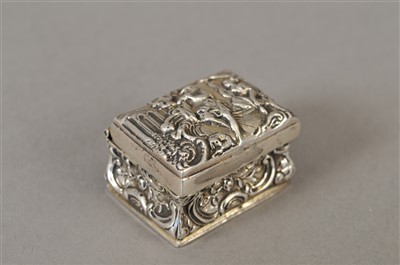 Lot 34 - A German silver pill box