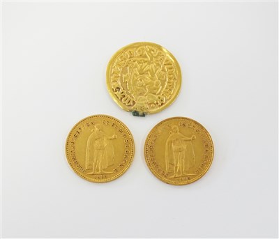 Lot 406 - Two gold 10 Korona