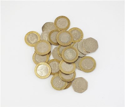 Lot 483 - A small collection of Elizabeth II coinage