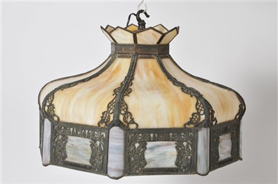 Lot 333 - A large marbled leaded glass light / lamp shade in the manner of Tiffany