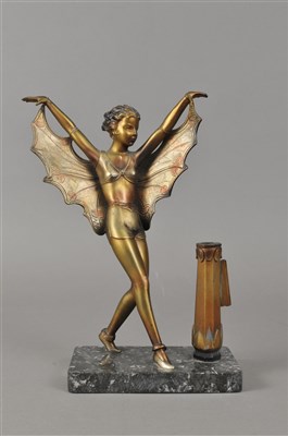 Lot 229 - A French Art Deco style figural table spill holder / lighter