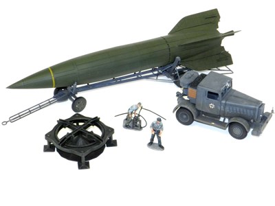 Lot 644 - Figarti Miniatures detailed resin V2 Missile,...