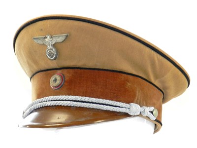 Lot 720 - German Third Reich Early Political NSDAP visor cap