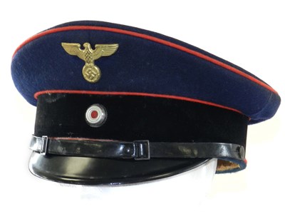 Lot 717 - German Third Reich Railroad Official's visor cap