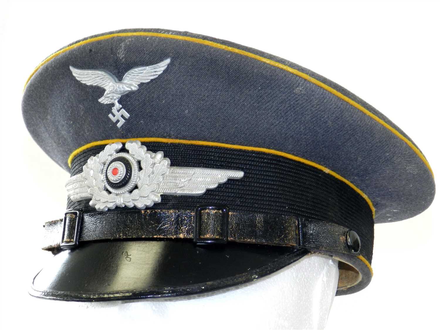 Lot 719 - German Third Reich Luftwaffe NCO/EM visor cap