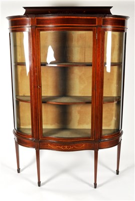 Lot 279 - An Edwardian mahogany and satinwood...