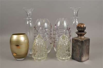 Lot 144 - Assorted decorative glassware