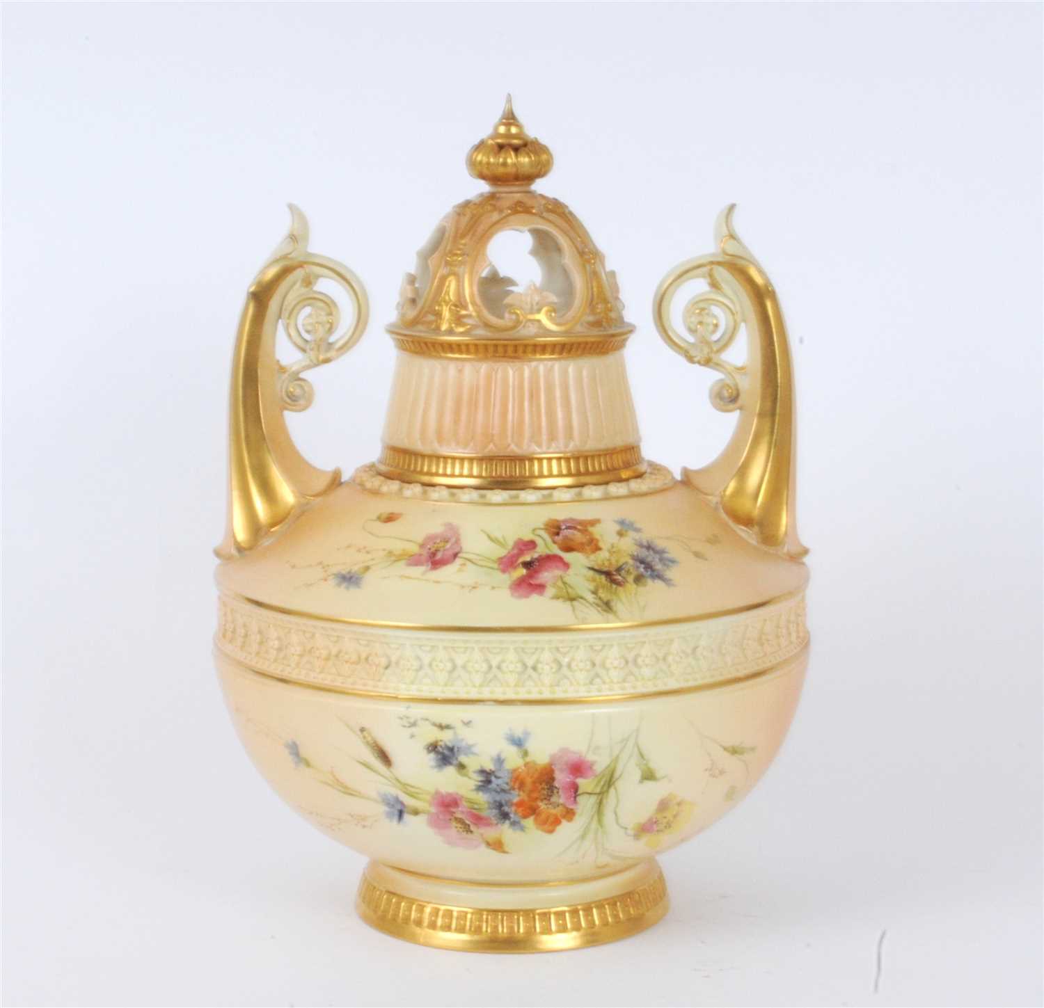 Lot 22 - Royal Worcester pot pourri jar and cover