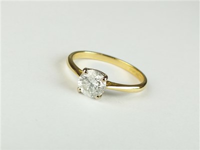 Lot 81 - An 18ct gold single stone diamond ring