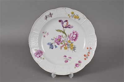 Lot 204 - Meissen basket-weave plate