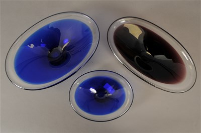 Lot 128 - Three Flygsfors glass bowls designed by Paul Kedely