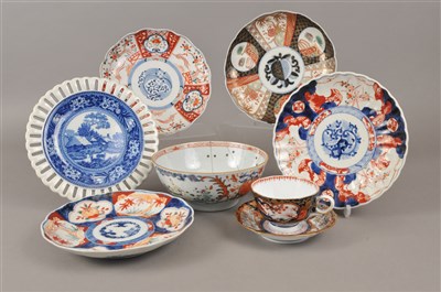 Lot 265 - A mixed group of eleven 19th century and later Japanese Imari plates, a Chinese porcelain bowl etc