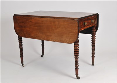 Lot 627 - A Victorian mahogany pembroke table