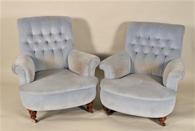 Lot 388 - A near pair of Edwardian upholstered arm chairs