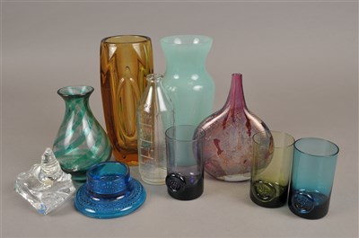 Lot 135 - A collection of Victorian and later glassware