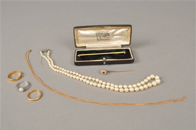 Lot 81 - A small collection of jewellery