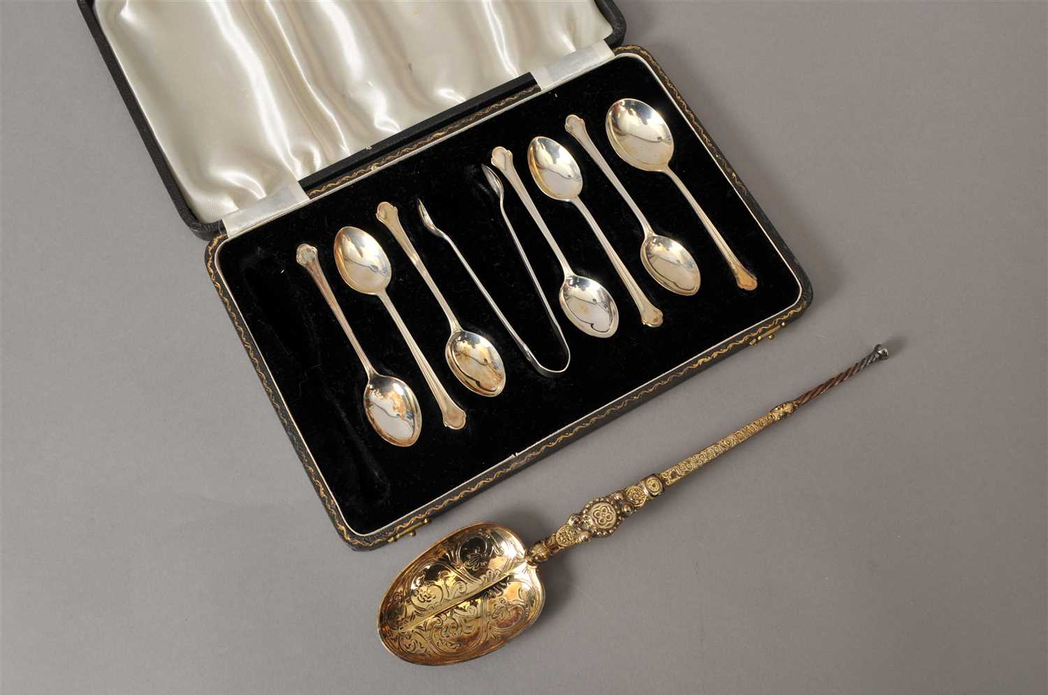 Lot 12 - A silver gilt commemorative anointing spoon