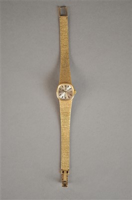 Lot 82 - A Ladies 9ct Gold Tissot