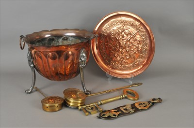Lot 457 - A collection of assorted metal wares.