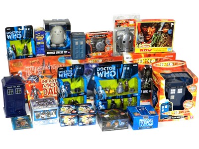 Lot 345 - Dr Who Ephemera: Corgi models (boxed) (5),...