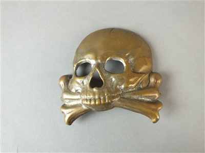 Lot 331 - Prussian Hussars Death's Head helmet badge