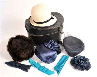 Lot 290 - A hat box containing four assorted 20th century ladies hats.