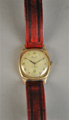 Lot 86 - A collection of three watches.