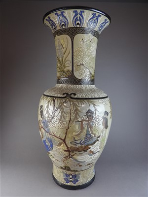 Lot 499 - A large Vietnamese Dona factory earthenware...