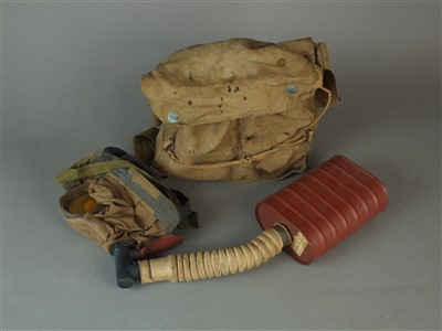 Lot 394 - A rare WW1 Home Service Gask mask