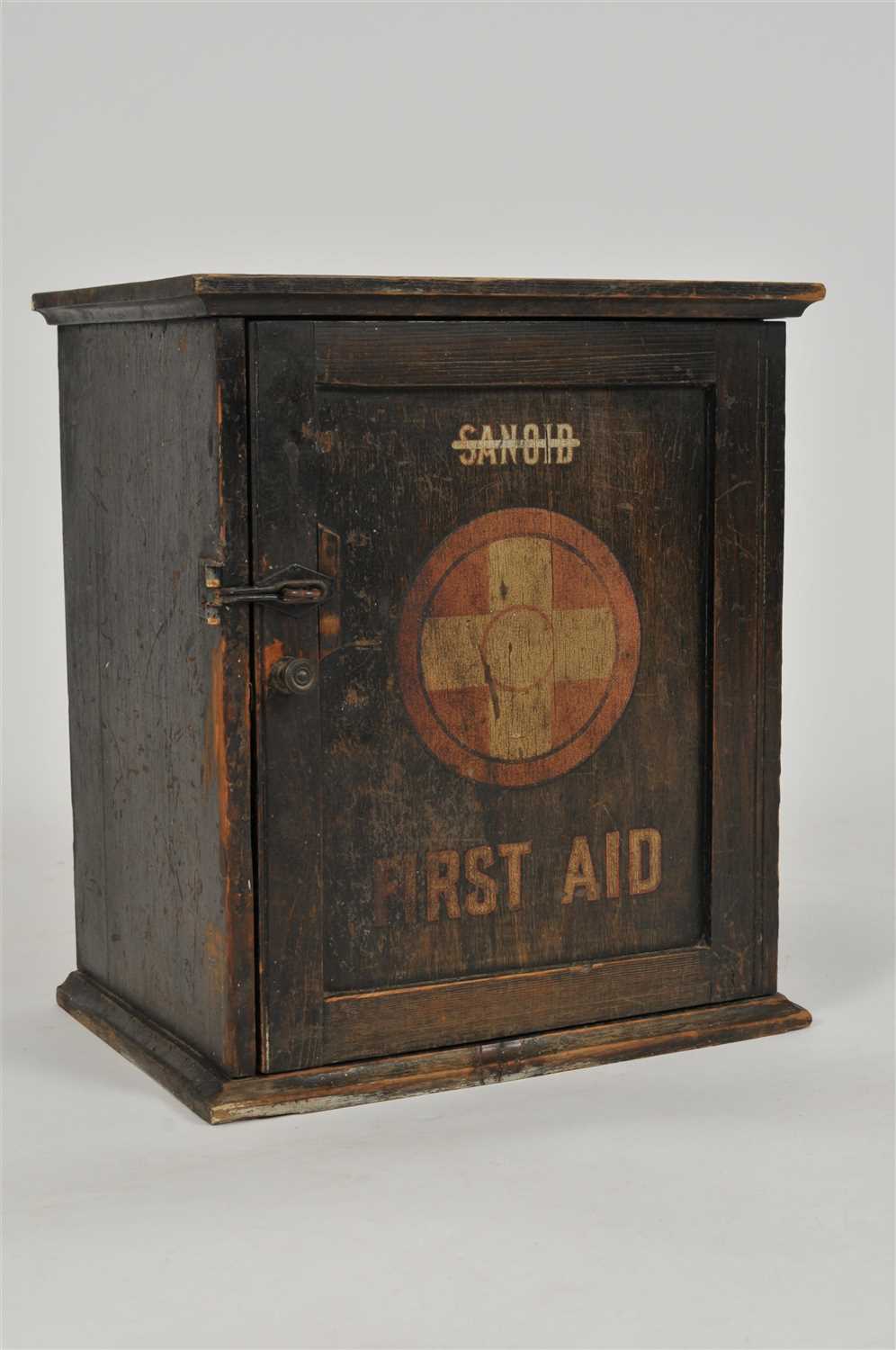 Lot 457 - An early 20th century 'Sanoid' oak first aid box.