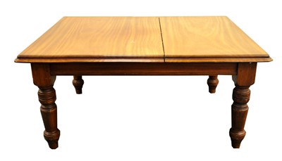 Lot 437 - A Victorian mahogany extending dining table