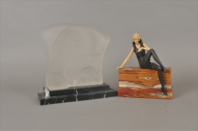 Lot 471 - An Art Deco style lamp on marble base with Art Deco style figure (2)