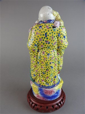 Lot 39 - A Chinese famille rose porcelain standing...