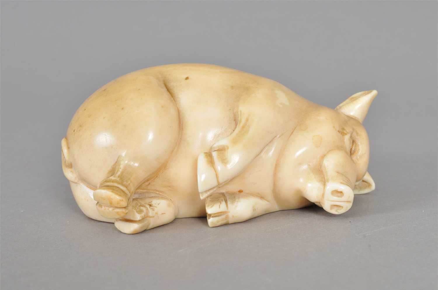 Lot 476 - 'The Lucky Pig', an Edwardian ivory model by Barrett & Sons, Piccadilly.