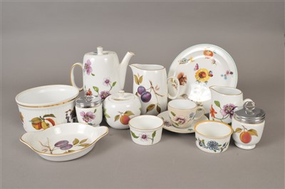 Lot 205 - Collection of Royal Worcester Evesham and other tableware