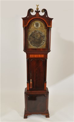 Lot 534 - A George III eight day mahogany long case clock
