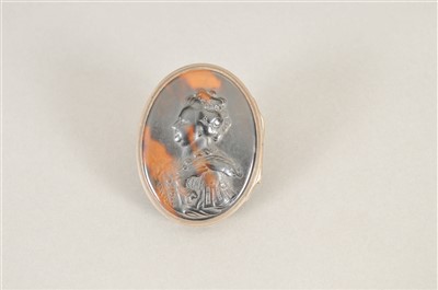 Lot 434 - A Queen Anne / George I white metal mounted tortoiseshell snuff box